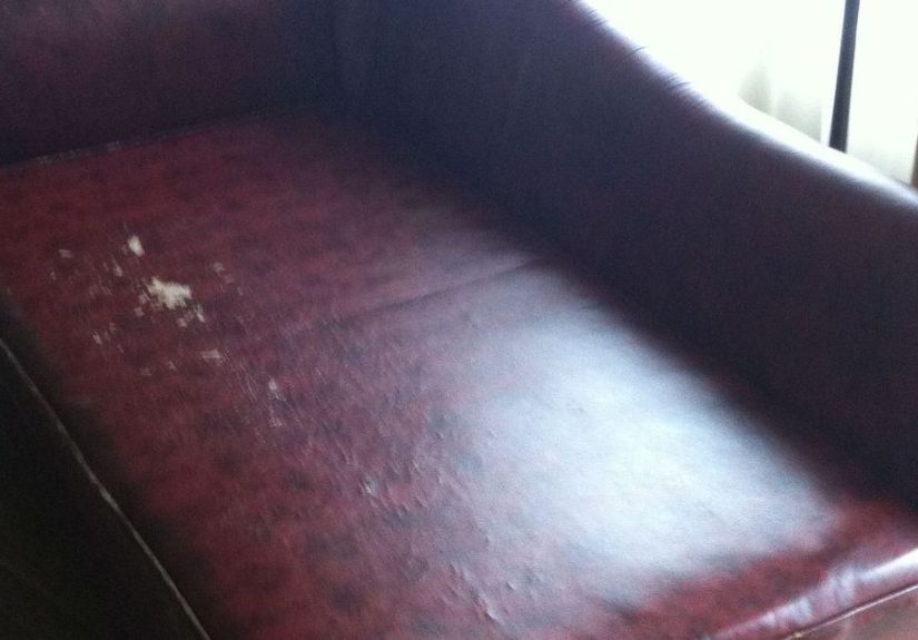 How to Makeover an Old Fainting Couch