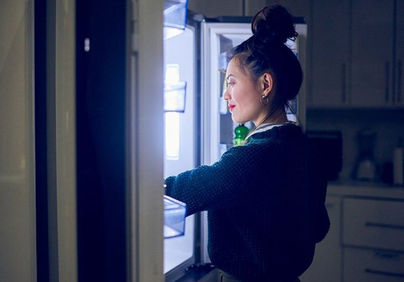 How to stop eating when bored: 16 tips
