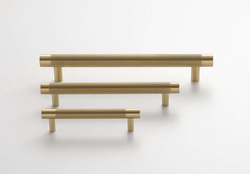Knurled Pull - Natural Brass