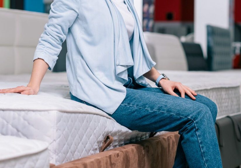 Memory Foam vs. Spring Mattress: Side by Side Comparison
