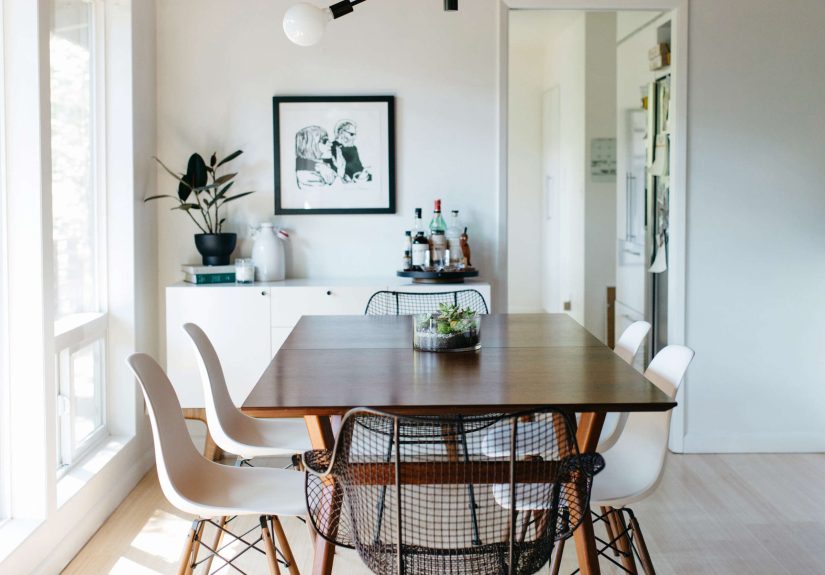 Mid-Century Expandable Dining Table