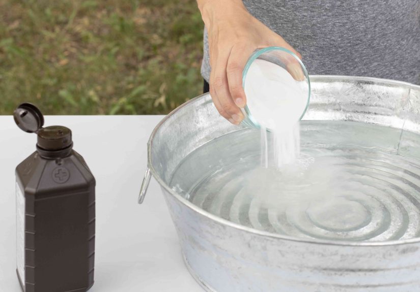10 Ways to Use Baking Soda and Hydrogen Peroxide to Clean Your Home