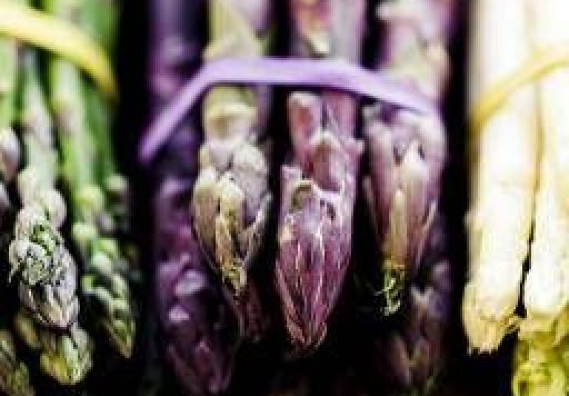 Asparagus: Nutrition, Benefits, and Risks