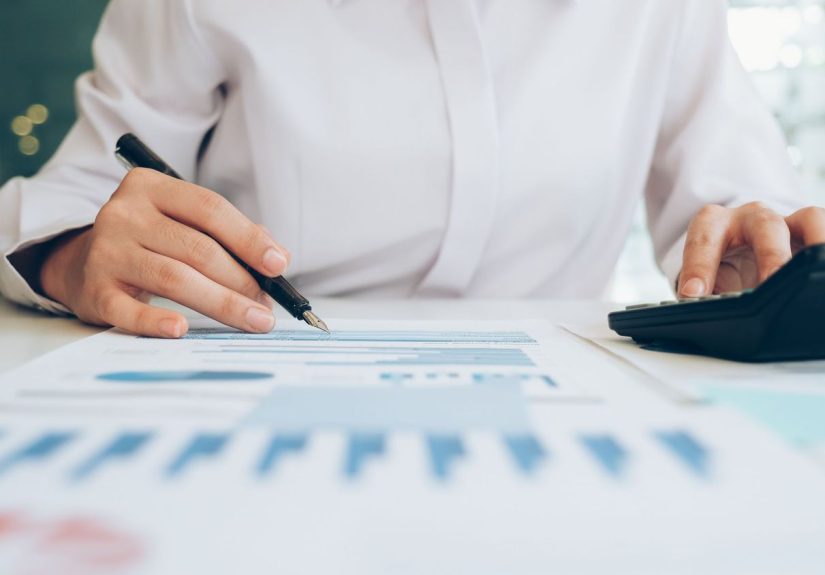 Cash Dividend vs. Stock Dividend