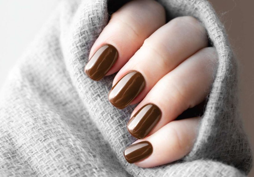 Coffee Nails Are the Coziest Fall TrendHere Are 9 Ways to Wear Them