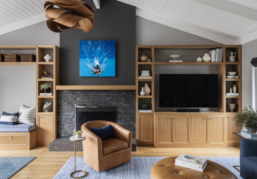 How to Arrange a Living Room With a Fireplace Like a Designer
