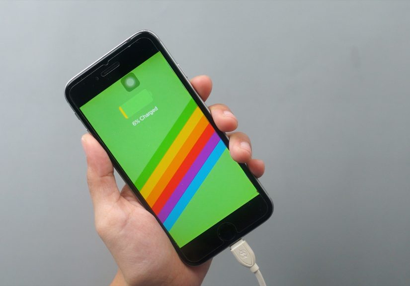 How to Clean an iPhone Charger Tip: 2 Effective Methods