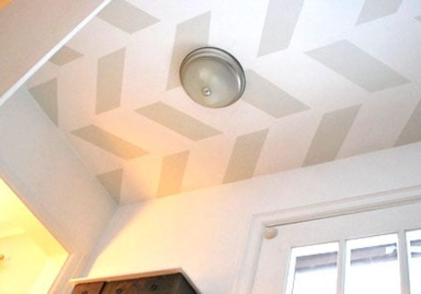 Painted Ceiling Pattern In Entry Hall