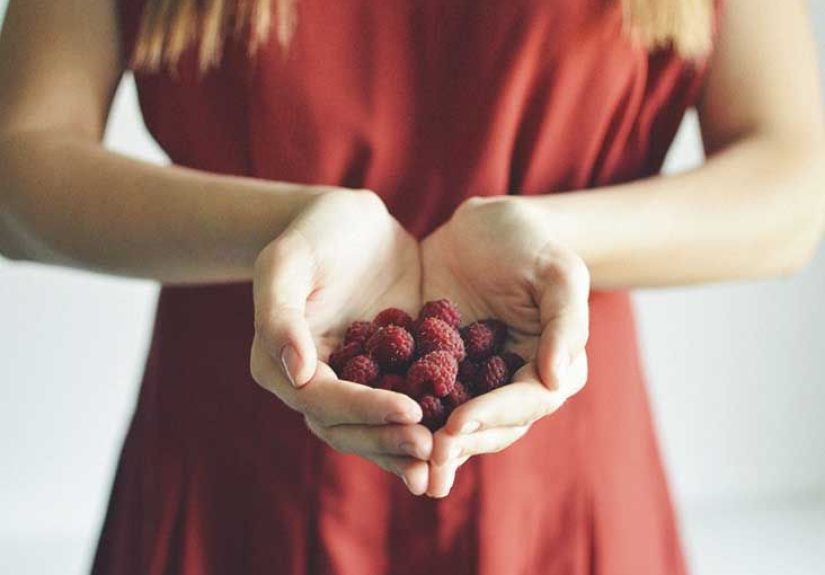 Polyphenols Food List: Seasonings, Berries, and More