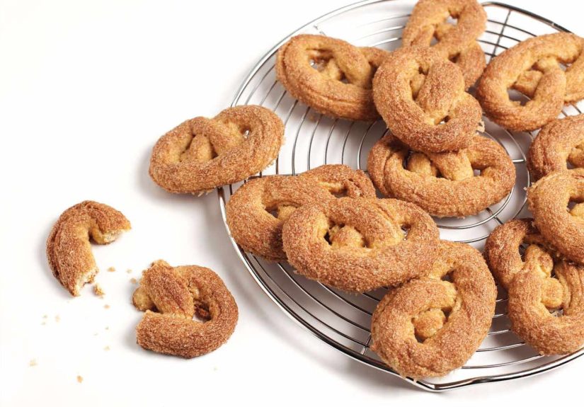 Recipe for Dutch Pretzels With Brown Sugar