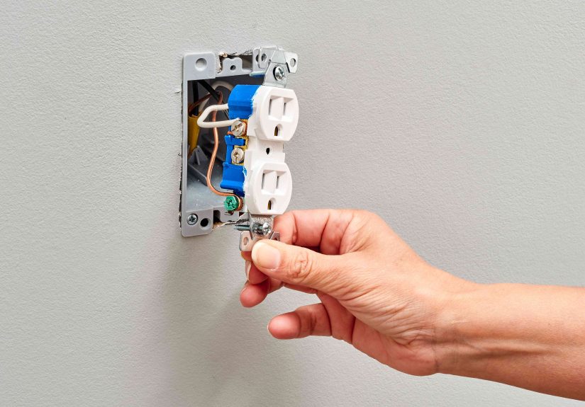 How to Fix Loose Outlets