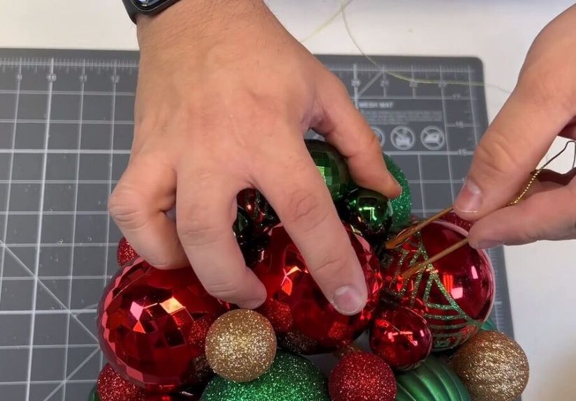 How to Make a Festive DIY Ornament Ball in a Few Easy Steps
