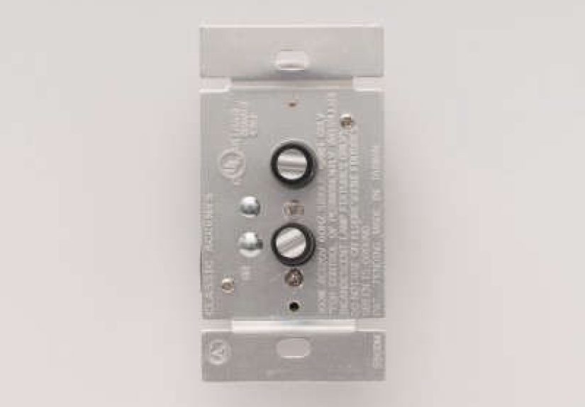 Three-way Dimmer Switch