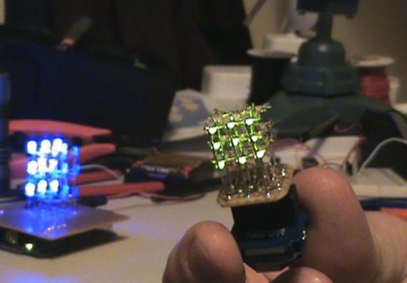 Tiny 3x3x3 SMD LED Cube