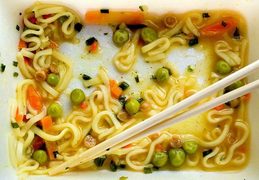 Why does depression make food not taste good? Causes, foods to try