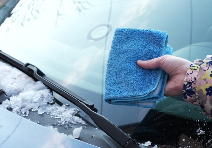 3 Ways to Clean Glass