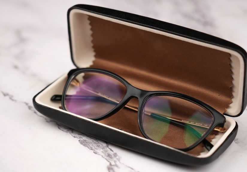 How to Clean Cloudy Eyeglasses