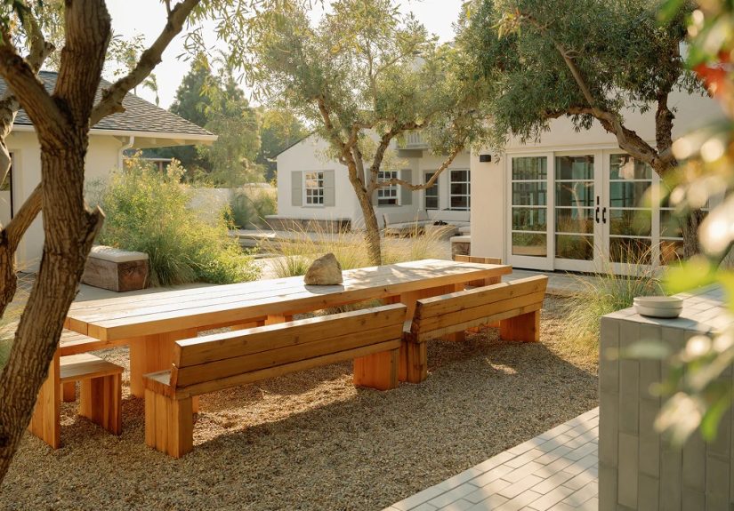 Meanwhile, on Gardenista: The Case for Creating Outdoor Rooms
