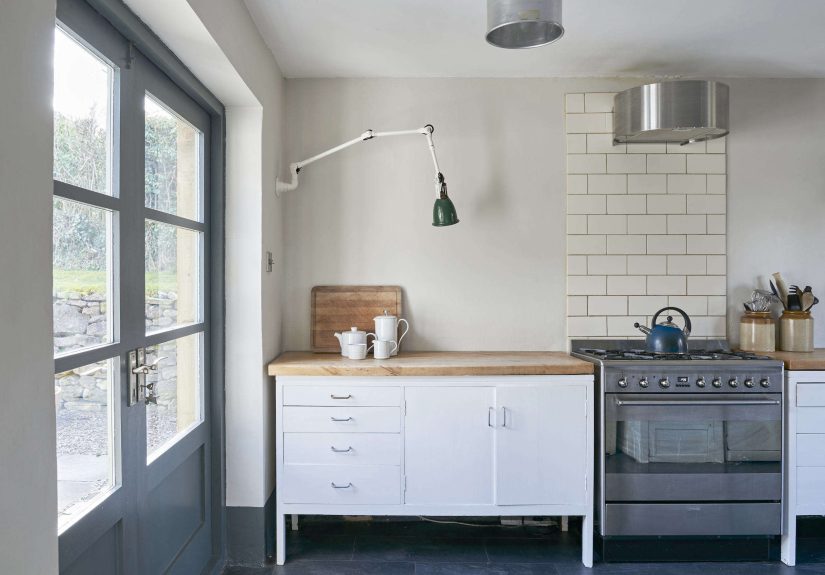 Steal This Look: A Modest Country Kitchen in Wales